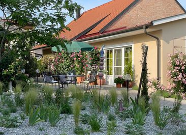 Frühstück am Garten